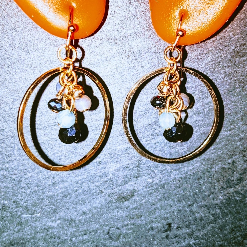 Dangling hoop Earrings